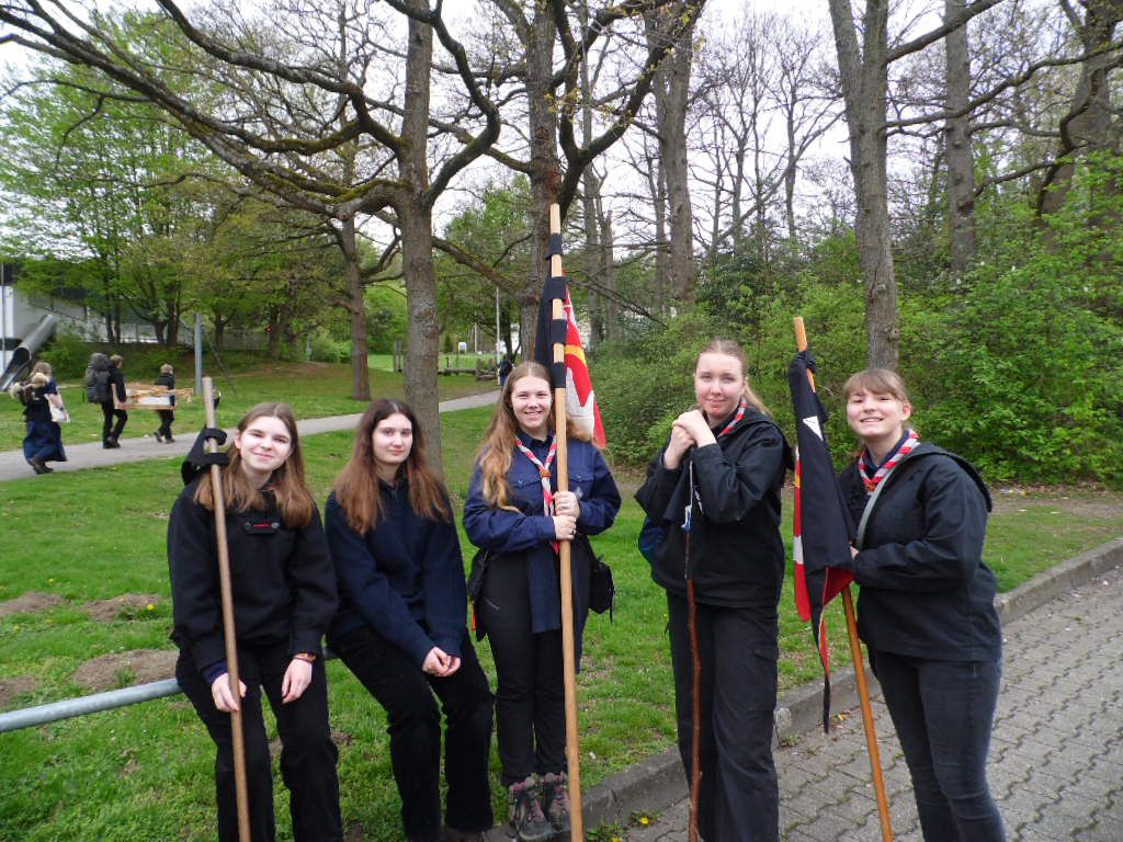 5er Gruppenbild Maiwanderung.jpeg